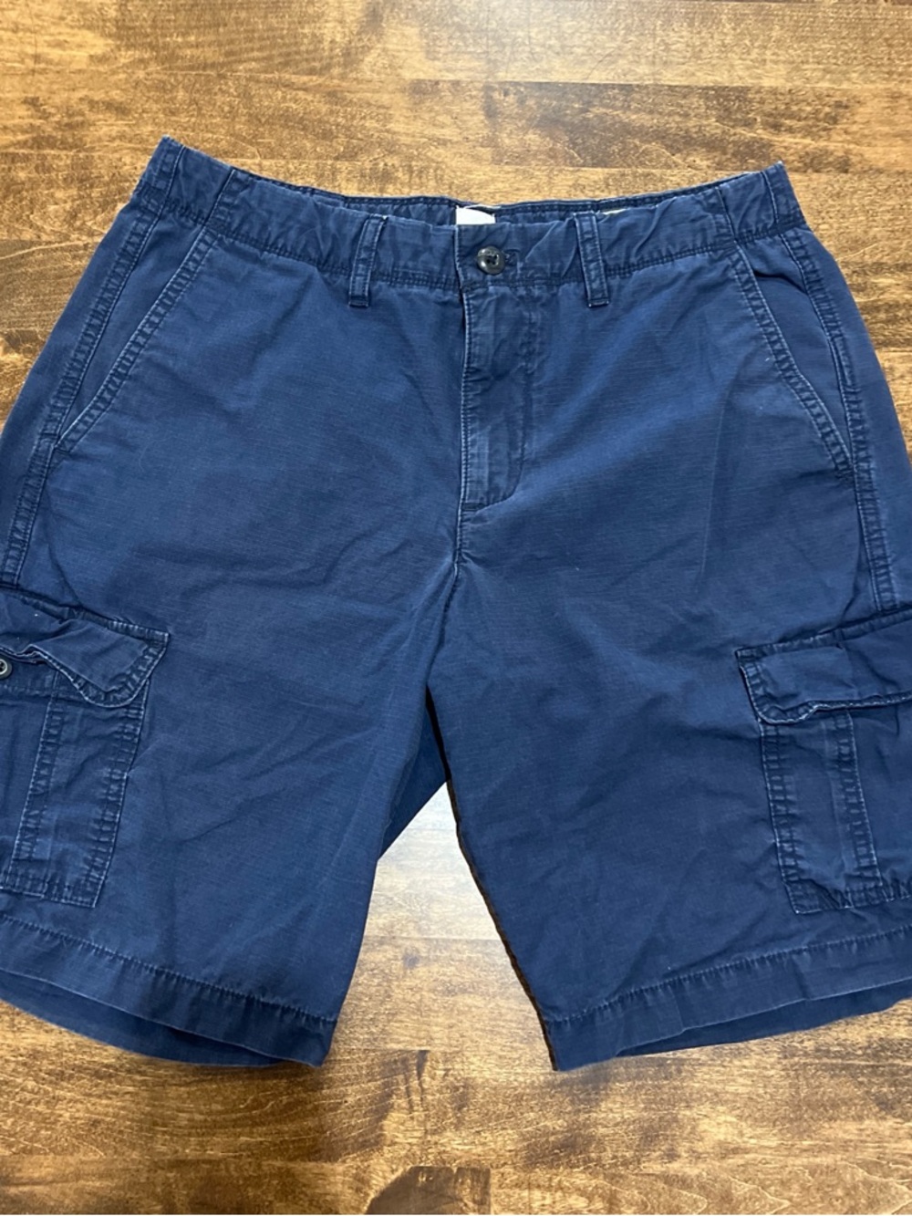 GAP Men's Dark Navy Cargo utility Shorts with Button Flap Pockets